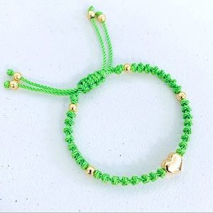Stainless Steel Golden Puffed Heart Ajustable Macrame Bracelet Green